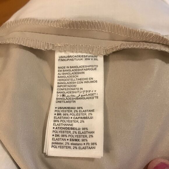 Amazon essentials size 35 x 30 Slim kahki pants NWOT never worn or washed - Picture 5 of 7